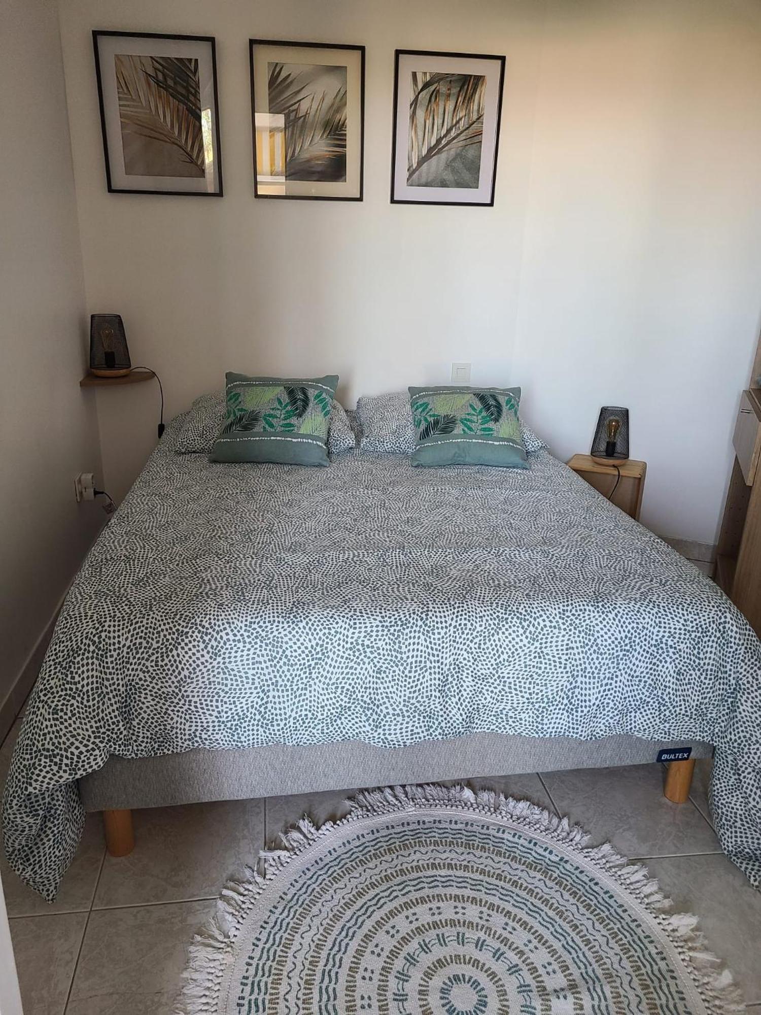 T2 Climatise A 5 Minutes A Pied De La Plage Avec Parking, Piscine Et Wifi Fréjus Exterior foto